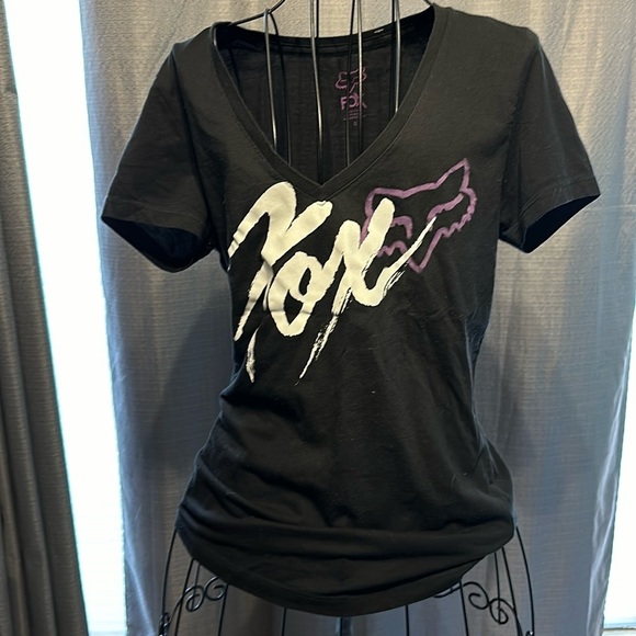 Fox Tops - Women fox racing v neck t-shirt​​